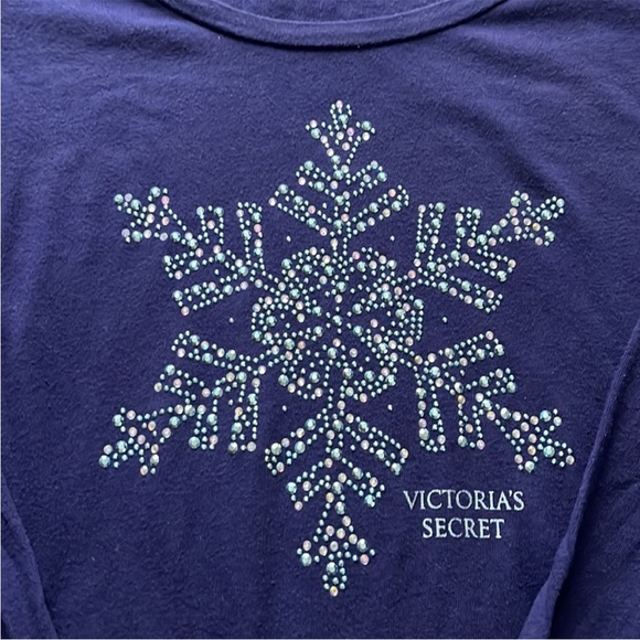 Victoria’s Secret Winter Blue Snowflake Nightshirt - Picture 3 of 4